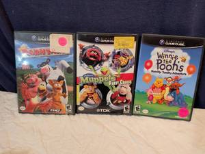 lot 372 image: Nintendo GameCube Childrens Games Bundle - Barnyard, Muppets Party Cruise, Winnie the Pooh