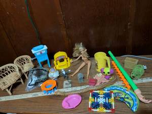 lot 386 image: Mixed Toy Collection Lot
