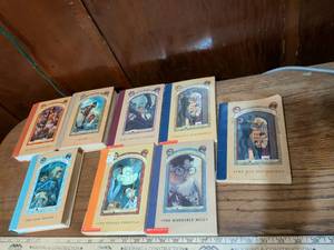 lot 403 image: A Series of Unfortunate Events Book Collection by Lemony Snicket