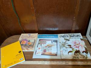 lot 417 image: Art Instruction Books and Notebook Bundle