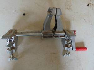 lot 1847 image: Aluminum Zyliss Table Clamp