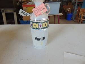 lot 1853 image: Vinegar Container