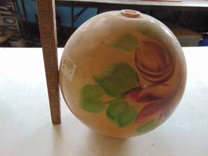 lot 1863 image: Hand Painted Light Globe