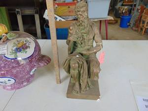 lot 1907 image: Chalkware Figure