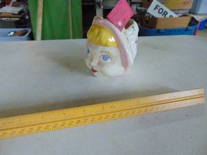 lot 1913 image: Riding Hood - Head Vase 