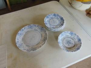 lot 1921 image: Selection of Arcopal - china