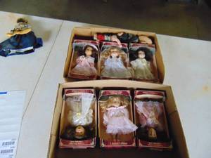 lot 1922 image: Porcelain Dolls - NIP and more