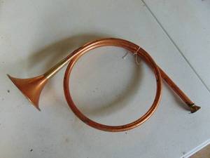 lot 1932 image: Vintage Horn