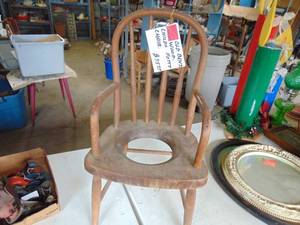 lot 1950 image: Oak Child - Training Chair