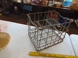 lot 1970 image: Wire Milk Bottle Carrier