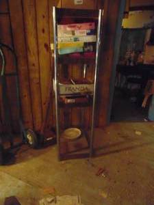 lot 3218 image: Shelving Unit with Jig Saw Puzzles