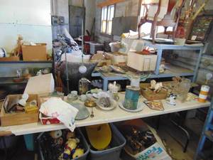 lot 4990 image: Contents of TableTop