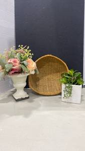 lot 1039 image: Ceramic containers with faux flowers and basket