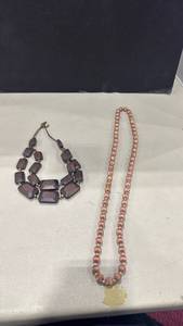 lot 1072 image: Necklaces