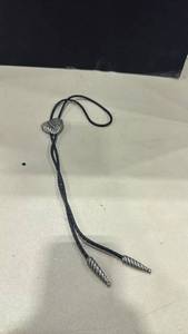 lot 1074 image: Western Heart Bolo Tie