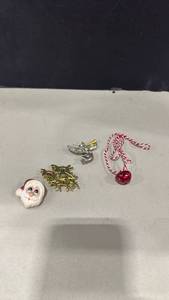 lot 1075 image: Christmas Holiday pins and bell