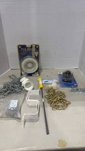 lot 1078 image: Mixed Hardware and Plumbing Supplies Lot