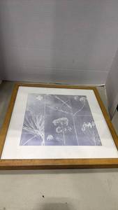 lot 1131 image: Framed wall decor 16x16