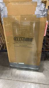 lot 1145 image: 2 glass table tops 39x20.5 and 36x20