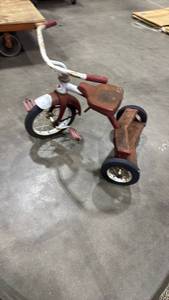 lot 2093 image: Classic Red Metal Tricycle