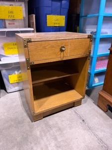 lot 251 image: Drexel nightstand 25.5x19x15