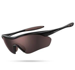 lot 1770 image: Lamicall 22g Polarized Sports Sunglasses - UV400 Protection Men Women Sun Glasses for Running Cycling Fishing Golf, Black Brown - Retail $22