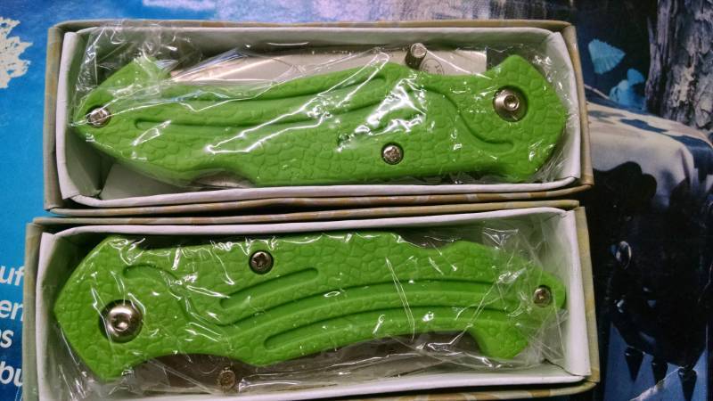 lot 1022 image: Frost Cutlery The Maltese Pocket Knife x 2 - NIB