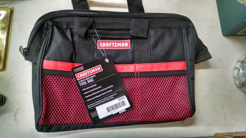 lot 1033 image: Craftmans 13 Tool Bag - NEW
