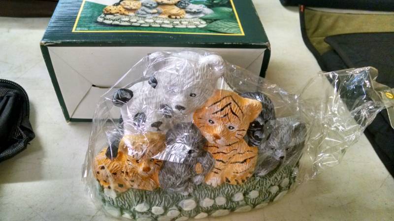 lot 1035 image: Endangered Baby Animal Figure - NIB