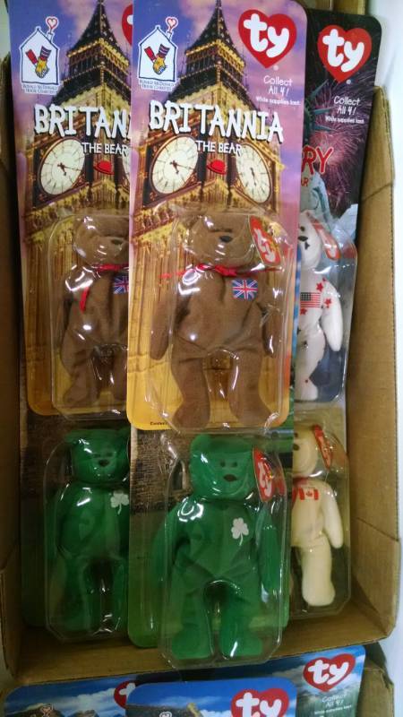 lot 1060 image: 6 Ty Beanie Babies