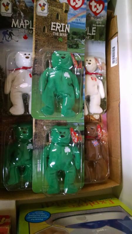 lot 1064 image: 6 Ty Beanie Babies