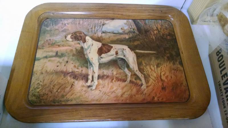 lot 1071 image: Metal Bird Dog Tray - 13 x 18