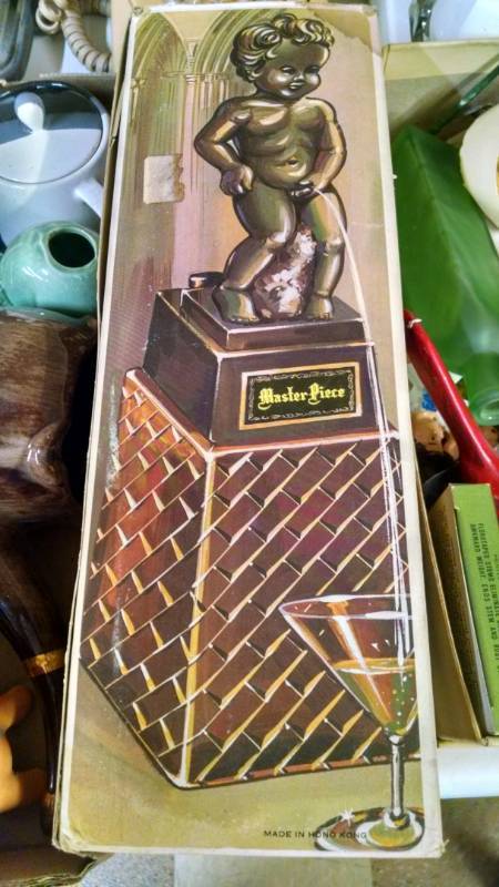 lot 1078 image: Vintage Master Piece Decanter in original box