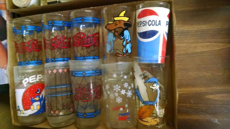 lot 1082 image: Asstd Pepsi Glasses