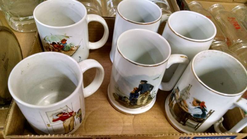 lot 1089 image: Flat of Norman Rockwell Cups