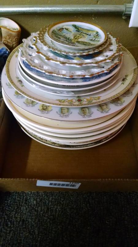 lot 1110 image: Lot of Collector Plates