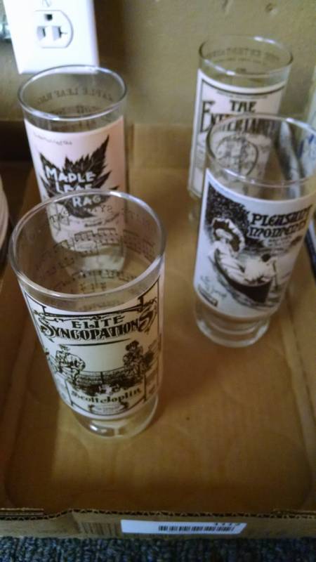 lot 1112 image: Set of 4 Scott Joplin Glasses