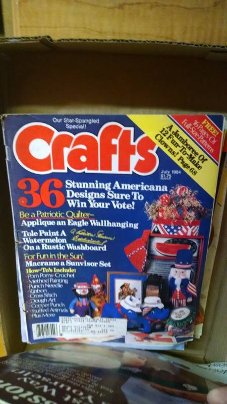 lot 1134 image: Lot of Crafters Magazines