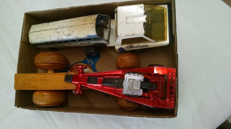 lot 1164 image: Asstd Toys w Greyhound Bus