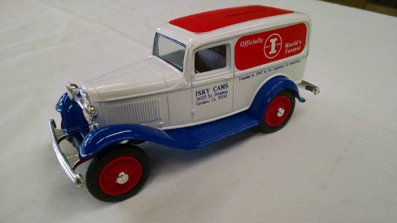 lot 1169 image: Ertl 1932 Ford Replica Die Cast Bank - Isky Cams