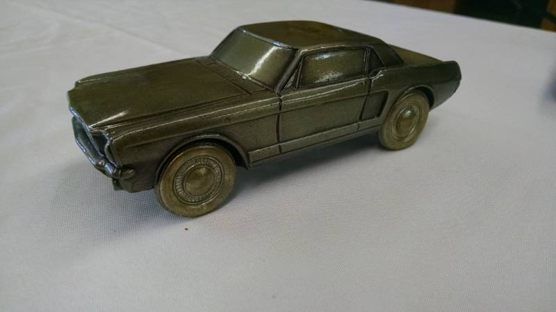 lot 1172 image: 1965 Mustang Die Cast Bank - Union State Bank, Clay Center, Ks.
