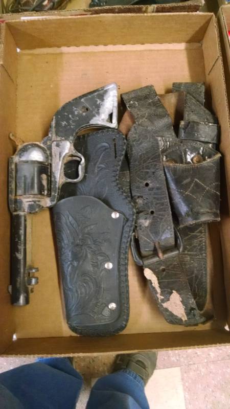 lot 1203 image: Gun & Holster