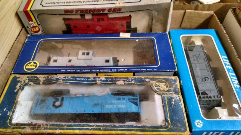 lot 1210 image: Toy Railroad Cars