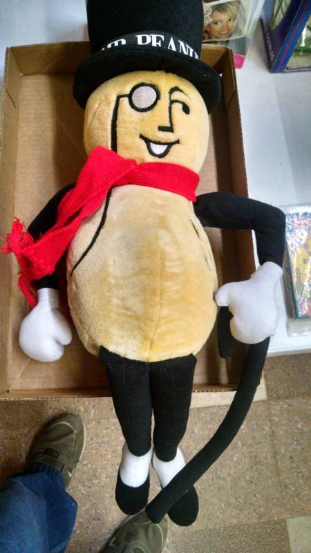 lot 1214 image: Mr. Peanuts Doll
