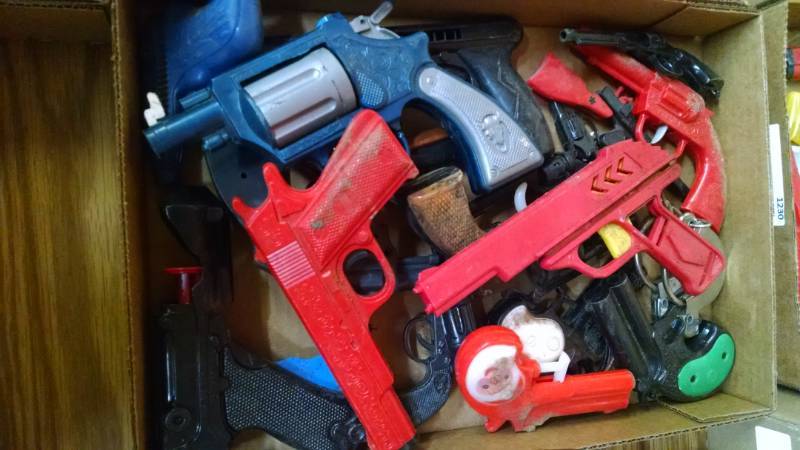 lot 1229 image: Lot of Toy Guns