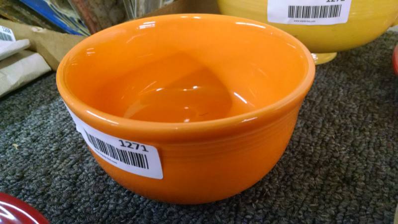 lot 1271 image: Small Orange Fiesta Bowl
