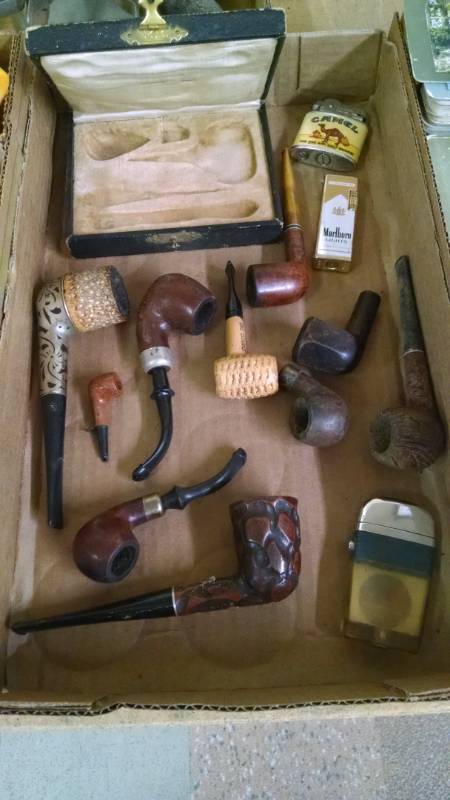 lot 1291 image: Mini Pipes & Lighters