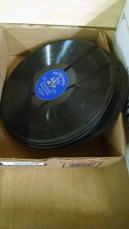 lot 1294 image: Lot of 78 rpm Record Albums