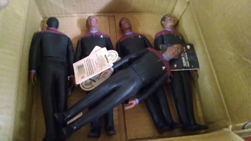 lot 1296 image: 5 pcs. Star Trek Figures - New
