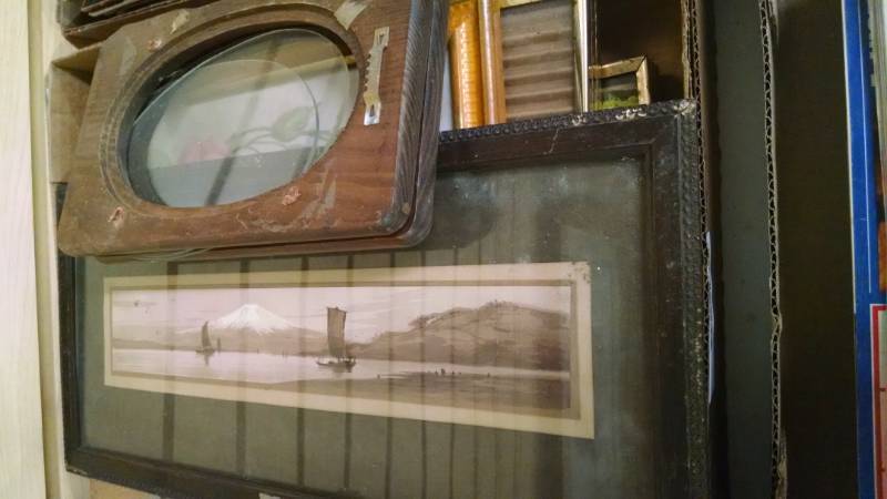 lot 1301 image: Box of Pictures & Frames